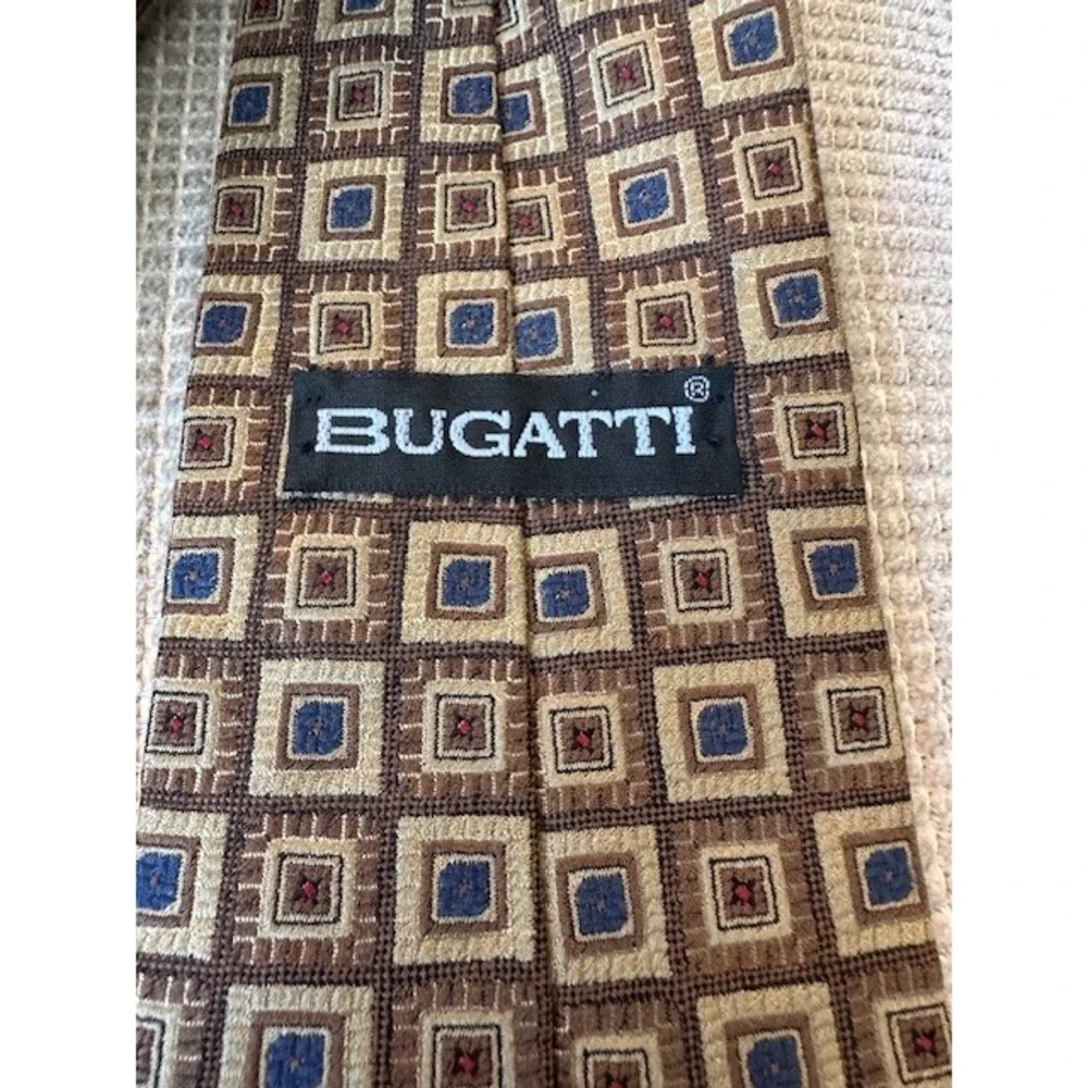 Bugatti Mens Silk Necktie Brown Tan Blue Geometric Square Pattern Medallion‎ Tie